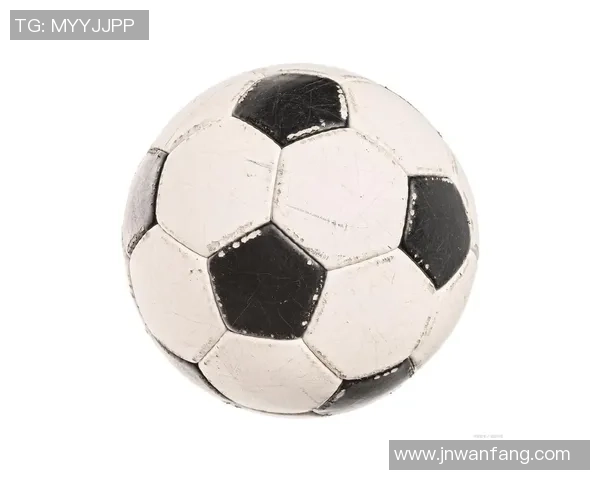 九位足球巨星卡通形象集结展示，领略不同风格的足球传奇魅力