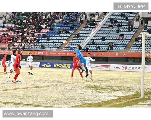 足球巨星赛场内外的日常揭秘他们正在忙些什么事